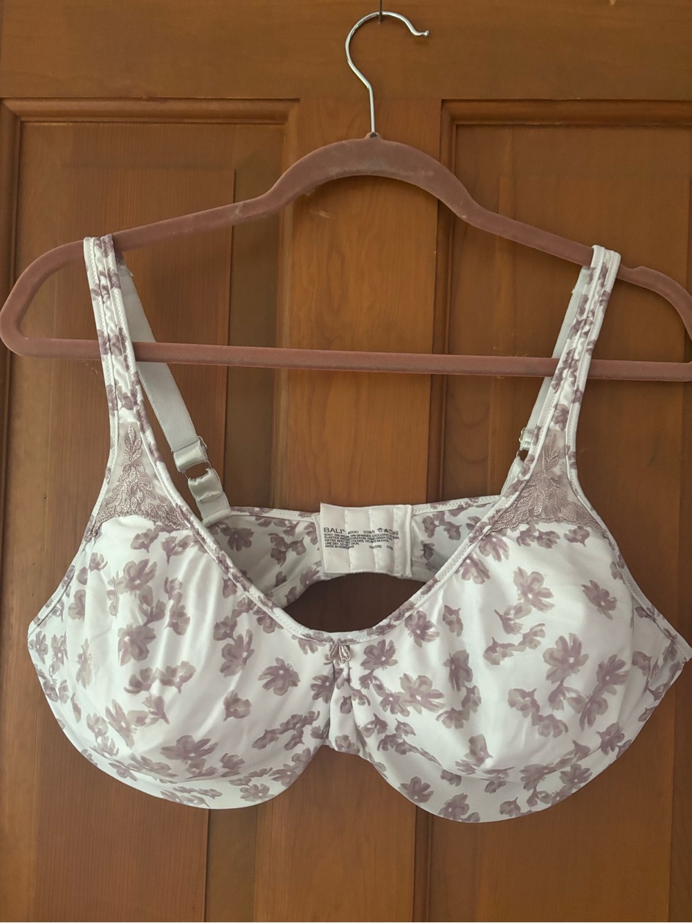EUC Bali One Smooth U Lace Underwire Bra | 40DD